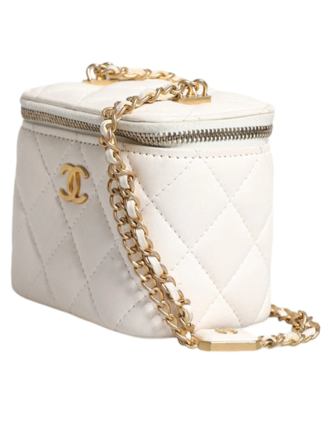 White Matelasse Lambskin Gold Chain Shoulder Vanity Mirror Chanel