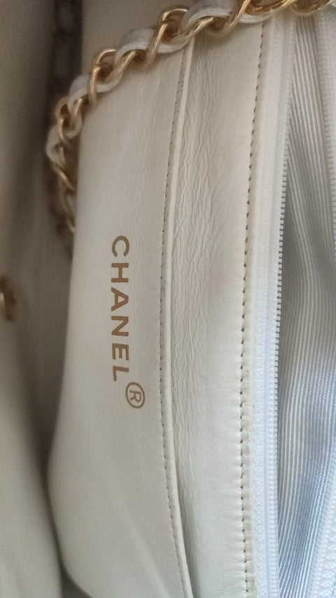 White Medium Classic DIANA Shoulder Bag Gold Plated Purse Chanel